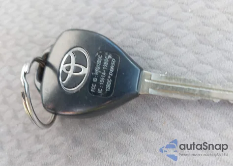 2011 Toyota Camry Le z USA, uszkodzony, nr VIN 4T1BF3EK4BU739849